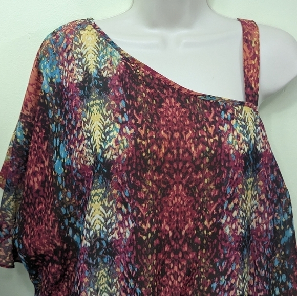 A.N.A Asymmetrical Patterned Peplum Top Sz 2X - Picture 3 of 14